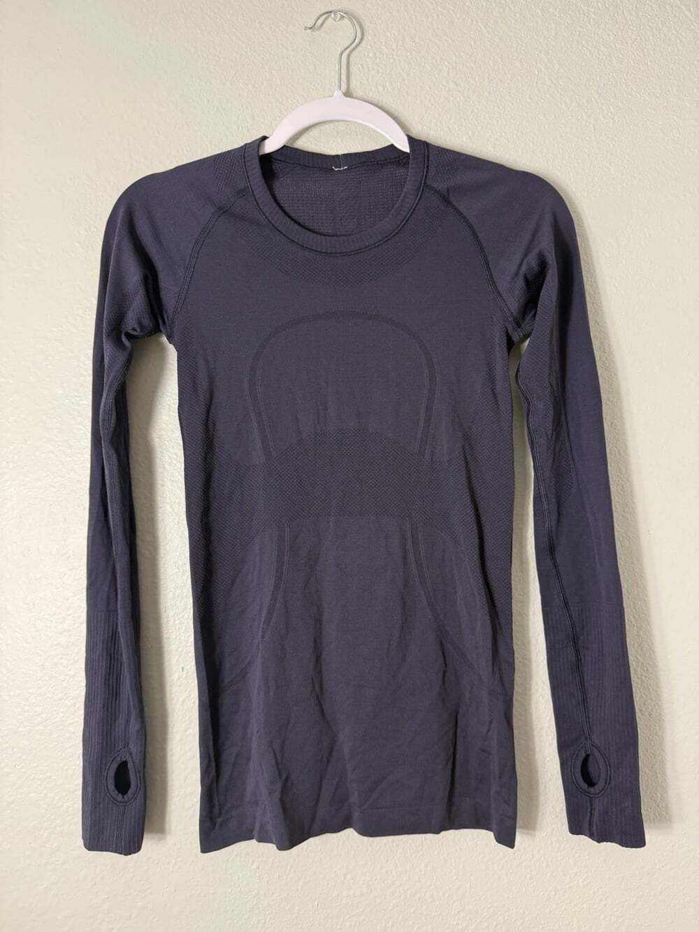 Lululemon Shirt Womens Size 4 Navy Blue Swiftly Tech Long Sleeve Running